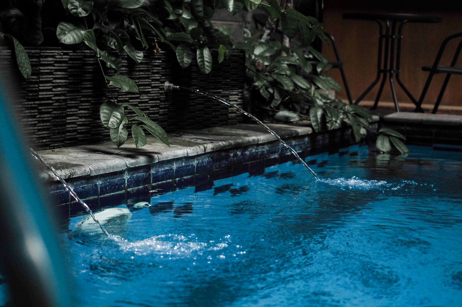 How to Stay Healthy While Traveling